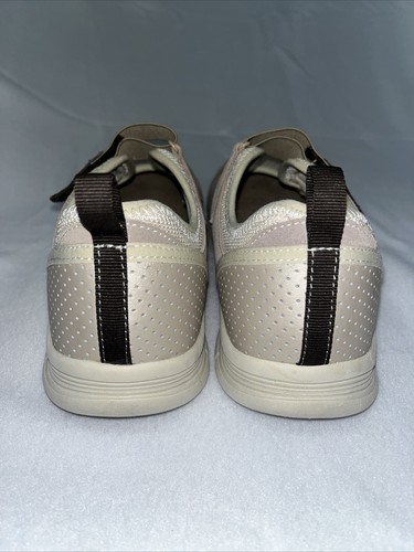 Easy Spirit Liftoff Sneaker Womens 9M Beige Mary Jane Perforated Casual - Picture 4 of 6