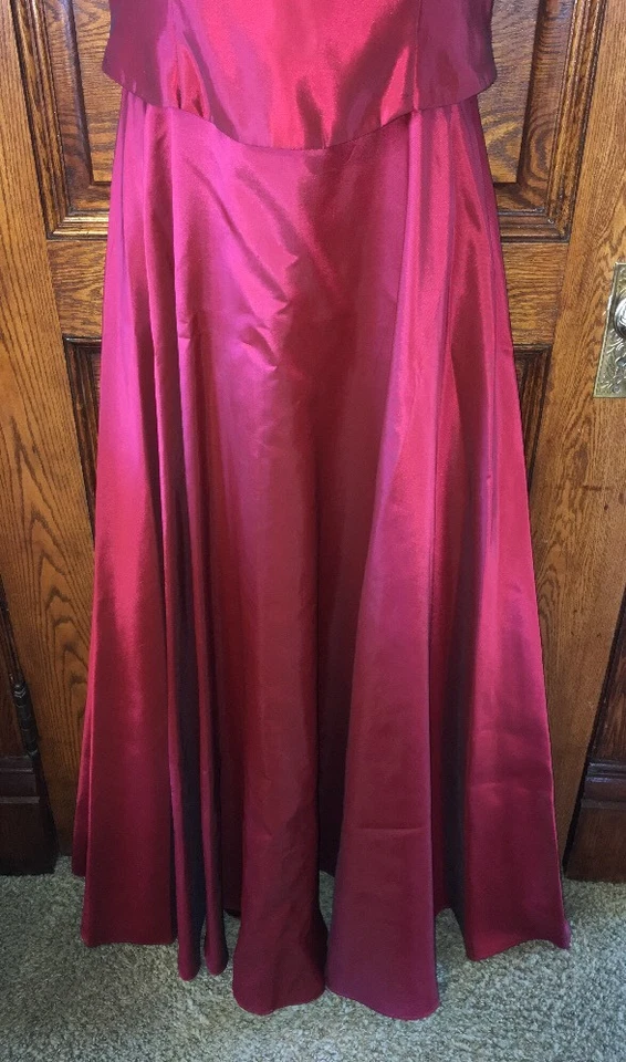 JS COLLECTIONS Red Sleeveless Formal Evening Bridesmaid Prom DRESS GOWN Sz 10 - Image 4 of 4