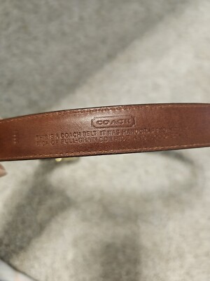 Coach Vintage Burgundy Cowhide Leather Brass Belt 3883 Size 32 COACH Vintage Wide Dark Red Glove Tanned Leather Belt Round  main image 3