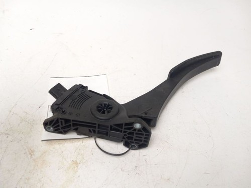 2009 CHRYSLER TOWN COUNTRY GAS PEDAL - Picture 9 of 9