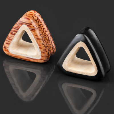 16-30mm Triangle Flesh Tunnel Holz Dreieck Leo Kokos Ohr Piercing Plug Horn Z192