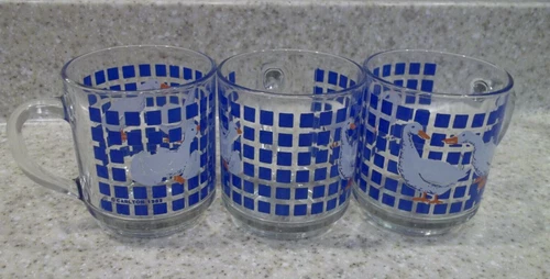 4 Arcopal  Luminarc Blue Checked w Geese Coffee Cups Mugs 1982