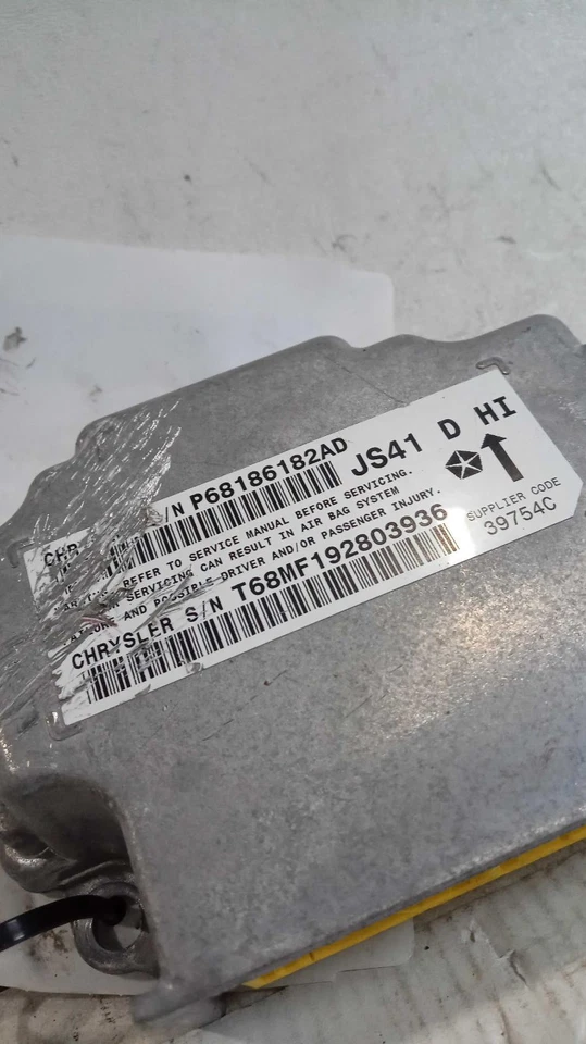 Módulo de control ABS usado se adapta a: Chrysler 200 2014 ABS 2,4 grado A Foto 2 de 4