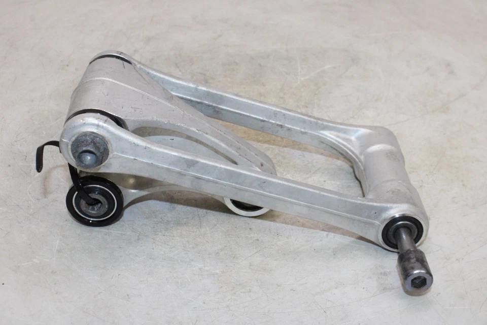05-06 HONDA CBR600RR OEM DOGBONE TRASERO ENLACE AMORTIGUADOR Foto 4 de 4