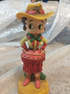 Betty Boop dressed as a cowgirl H22