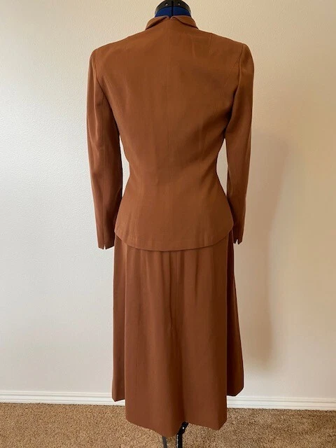 Vintage 1940's Women's Handmacher Brown Wool/Gabardine Suit - Size 4/6 - Image 3 of 4