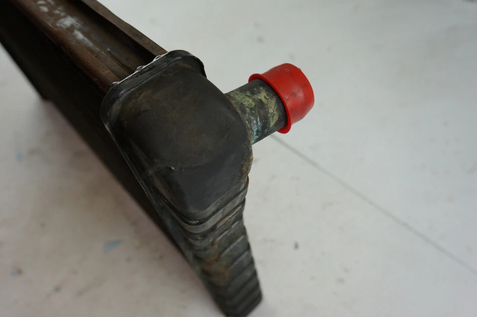 1984-1989 Chevrolet Corvette C4 Radiator 1" Thick 5.7 V8 Original OEM GM USED - Изображение 4 из 4