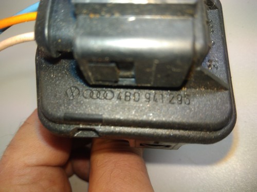 Original Audi A4 A6 LWR Leuchtweitenverstellmotor headlight range control Motor - Picture 3 of 5