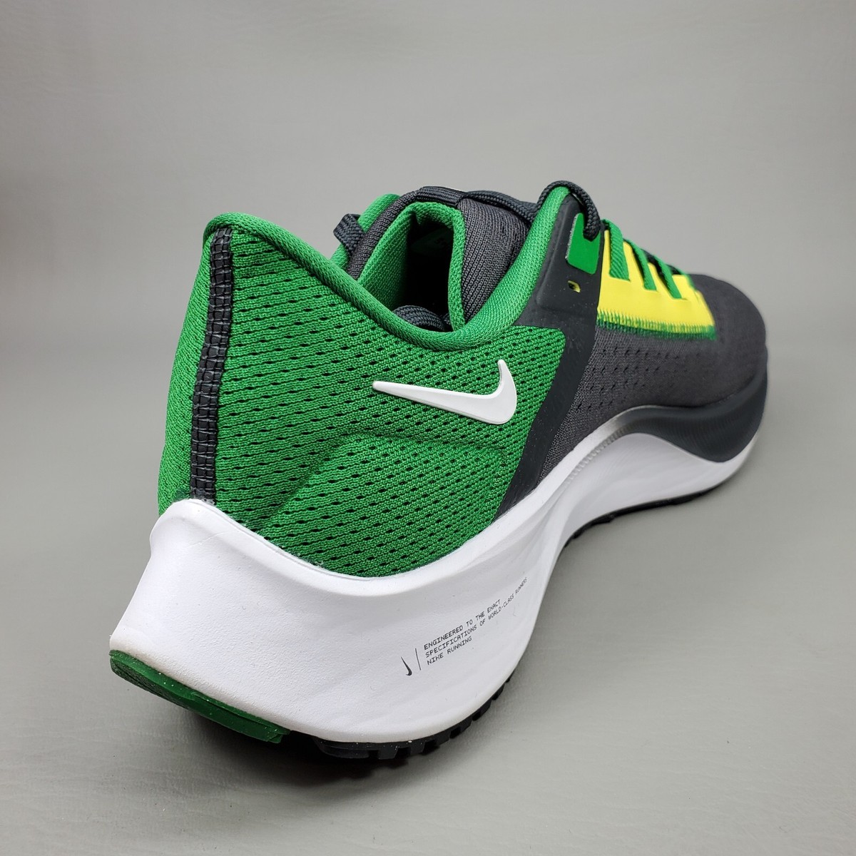 Nike Air Zoom Pegasus 38 Running Shoes Oregon Ducks Mens Size 8.5 DJ0840-001 Nike Air Zoom Pegasus 38 Running Shoes Oregon Ducks Mens  main image 3