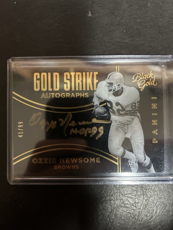 2016 Panini Black Gold - Gold Strike Autograph Ozzie Newsome #GS-ON /99 (AU)