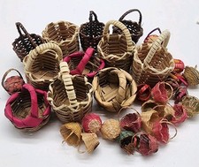 Lot of dollhouse small wicker baskets hand woven pin mixed 25 