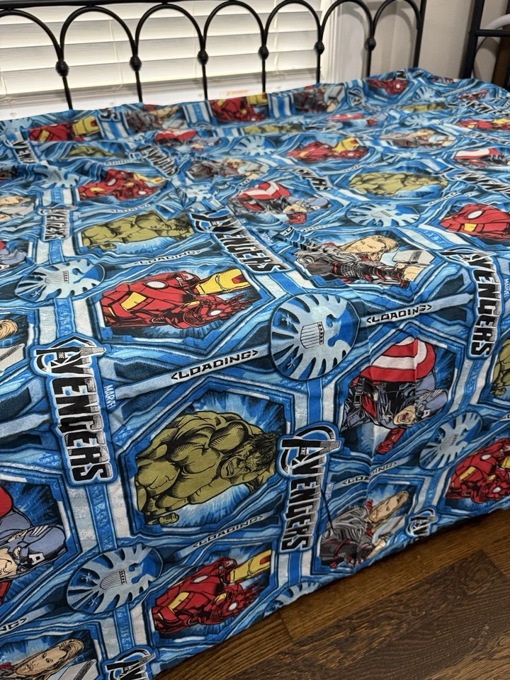 Sábana plana Marvel The Avengers 2012 cama doble Hulk Thor Iron Man Capitán América Foto 2 de 4