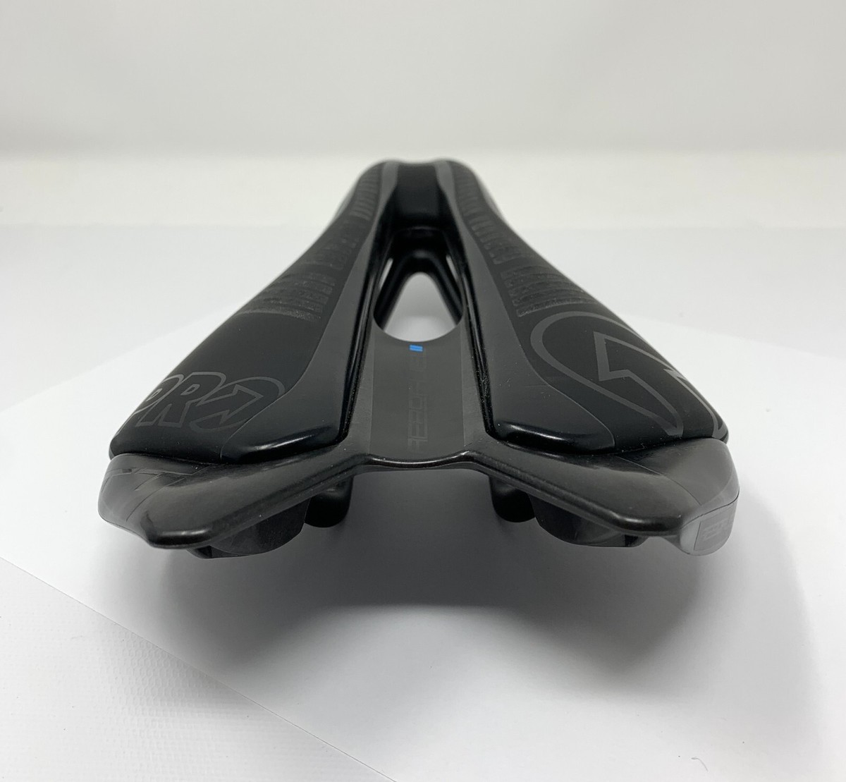 パーツ SHIMANO PRO AERO FUEL 142mm Shimano Pro Aerofuel II TT Carbon 142mm Saddle | eBay