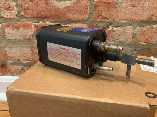R.C. Allen RCA22 Vacuum Horizon Gyro TSO - Picture 4 of 4