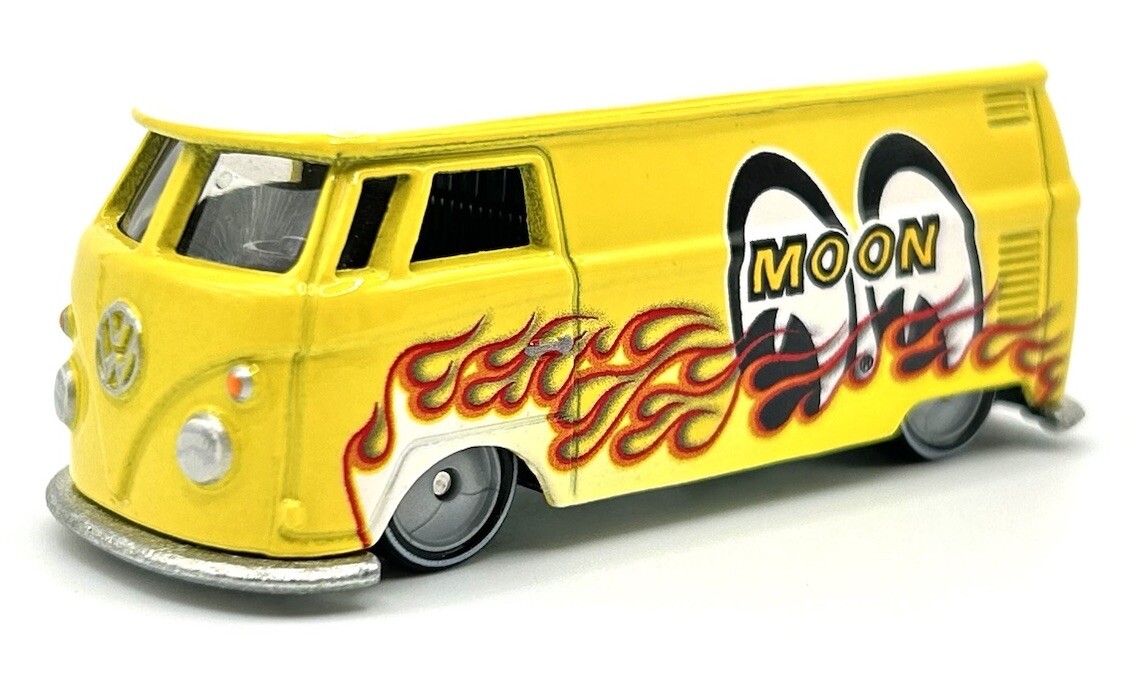 HOT WHEELS VOLKSWAGEN T1 PANEL BUS MOONEYES PREMIUM CAR