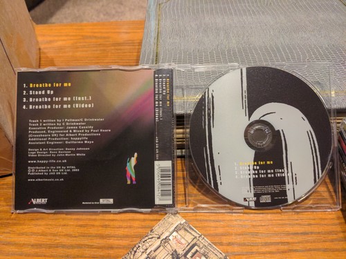 HAPPYLIFE Breathe for me w/ Instrumental & Video & Stand Up Signed Autographed - Picture 3 of 8