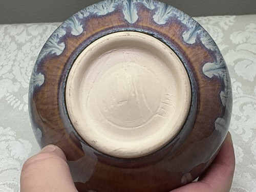 Vintage Bill Campbell Art Pottery, Blue Drip Glaze 5.25" Curvy Squat Vase - Bild 7 von 9