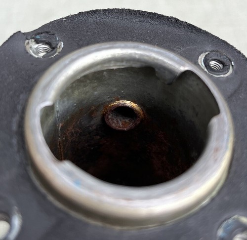 MAZDA 1971-78 808-818 SEDAN GENUINE FUEL TANK FILLER NECK!! - Picture 9 of 10