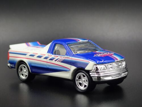 Modello Diorama Diecast In Scala 1/64 Di Un Pickup Ford F150 Bianco 1997 - 2004 - Foto 2 di 8