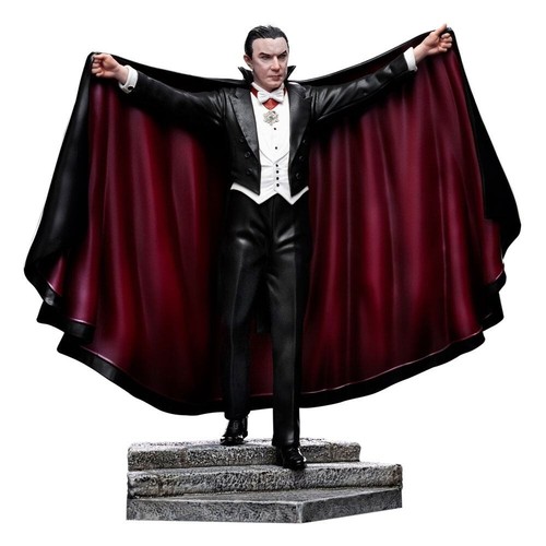 IRON STUDIOS UNIVERSAL MONSTERS DRACULA 1/10 SCALE 22CM - Picture 1 of 3