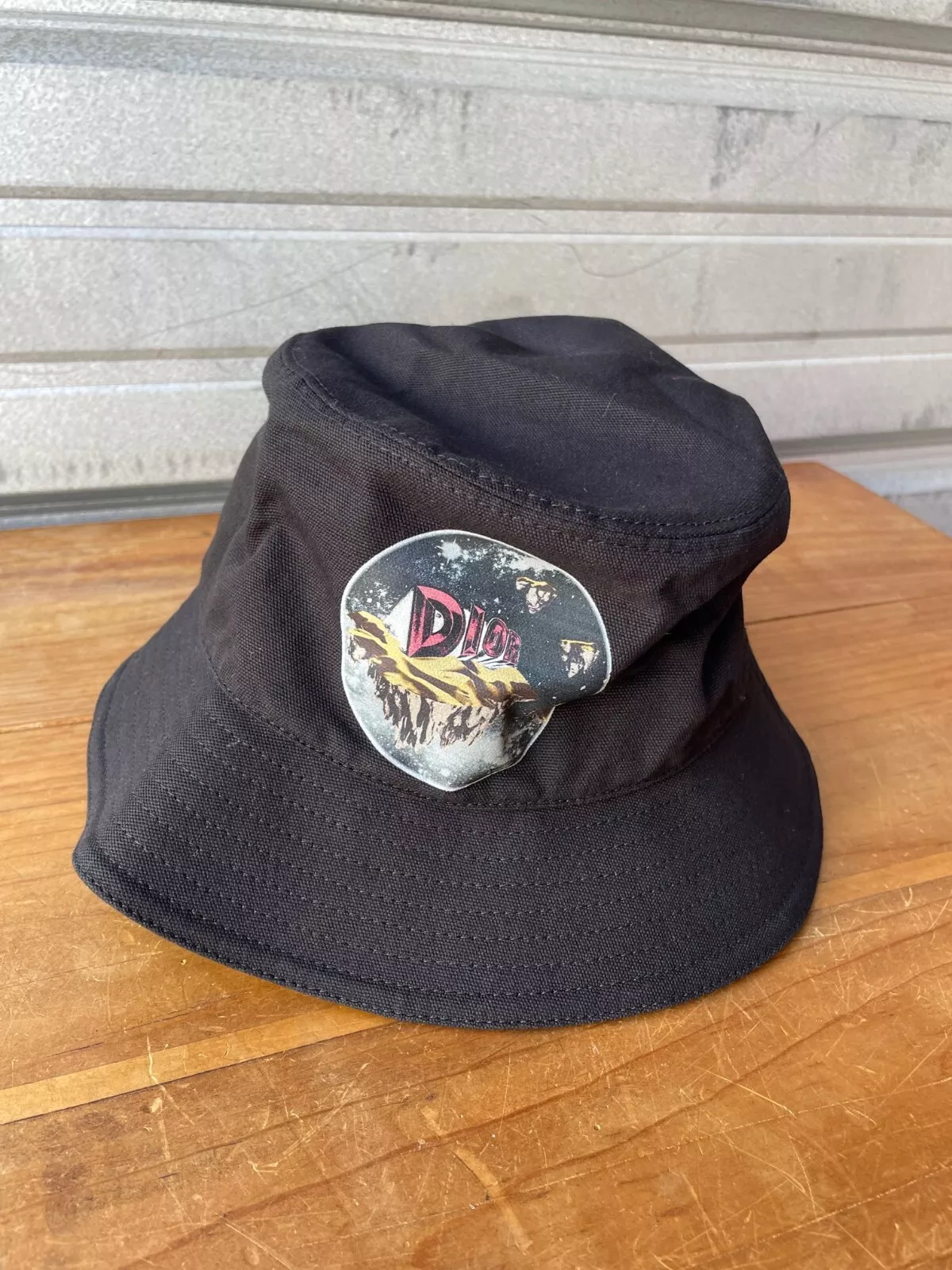 Chapeau seau femme Christian Dior Dune logo Bob authentique neuf avec étiquettes noir moyen