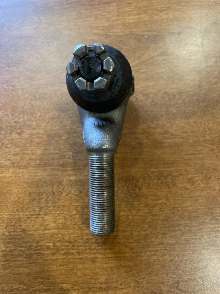 Chevrolet K10 Blazer Suburban 1971-1972 barra de amarre exterior izquierda GM# 3910207 Foto 3 de 4