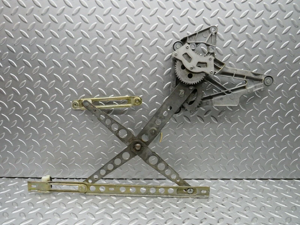 ⚙22012⚙ Mercedes-Benz S123 280TE Front Right Power Window Regulator 1237202846 - Image 4 of 4