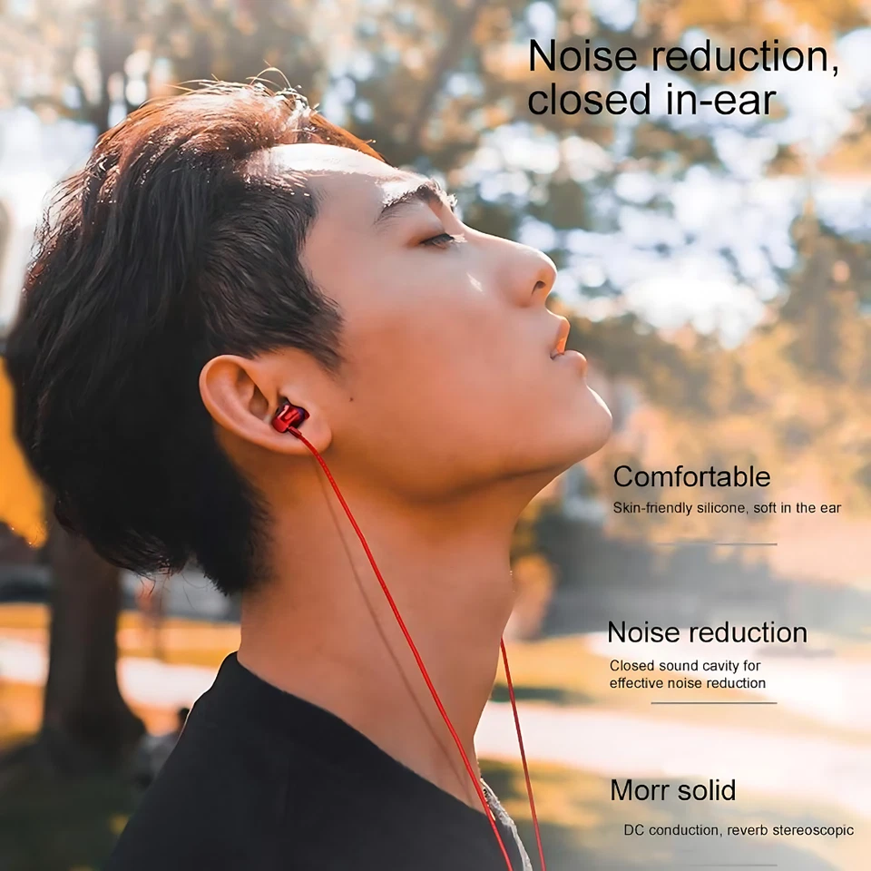 Built-in Microphone & Remote Control