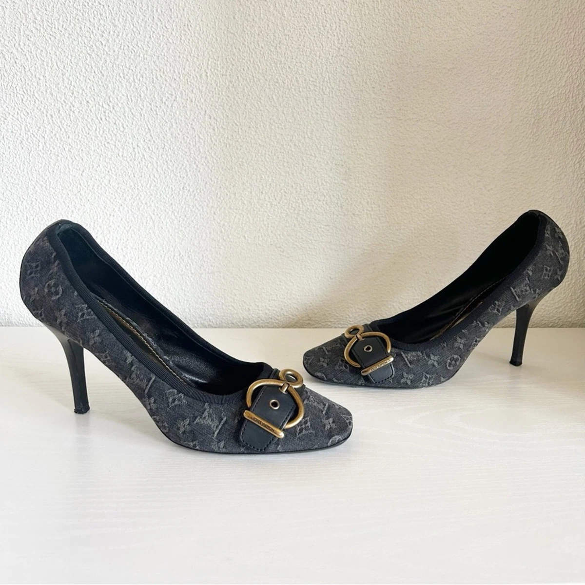 Louis Vuitton Buckle High (3-3.9 in) Heel Height Heels for Women