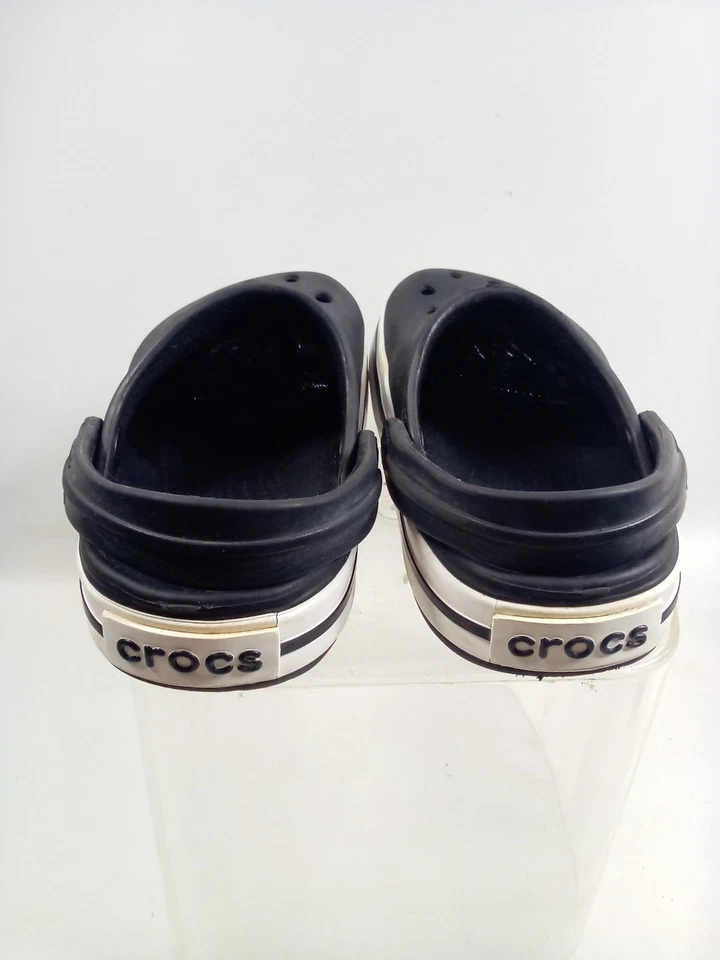 Босоножки Crocs с крокодиловой лентой для мальчиков размер C8/9 черные белые  - Изображение 4 из 4