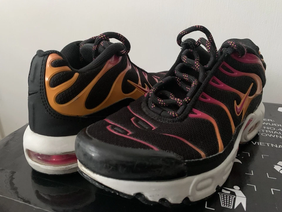 "Air Max Plus GS ""Черный активный розовый""" - Изображение 2 из 4