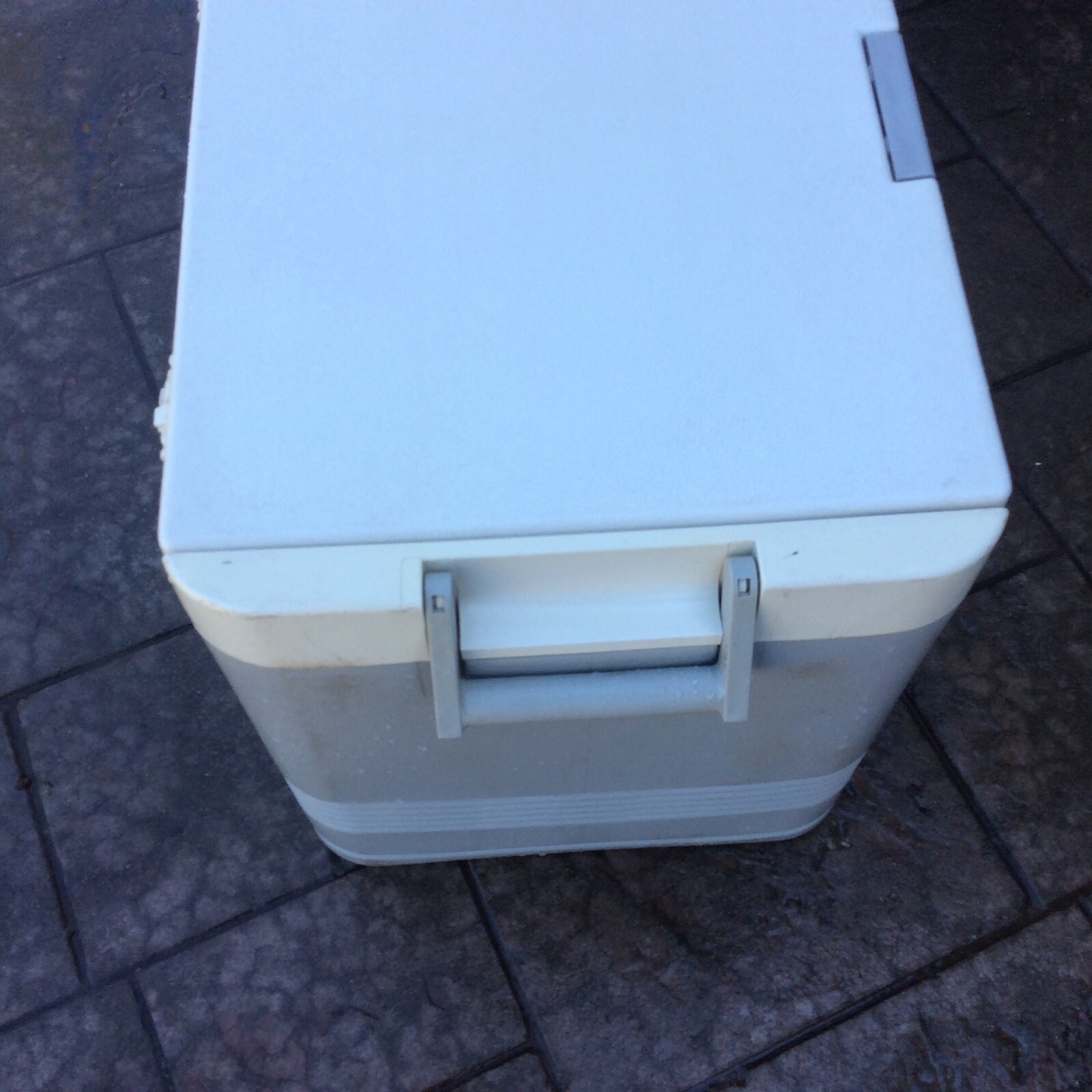 Igloo Kool Mate 36 Portable Thermo Electric Cooler w/Cigarette Lighter Plug 