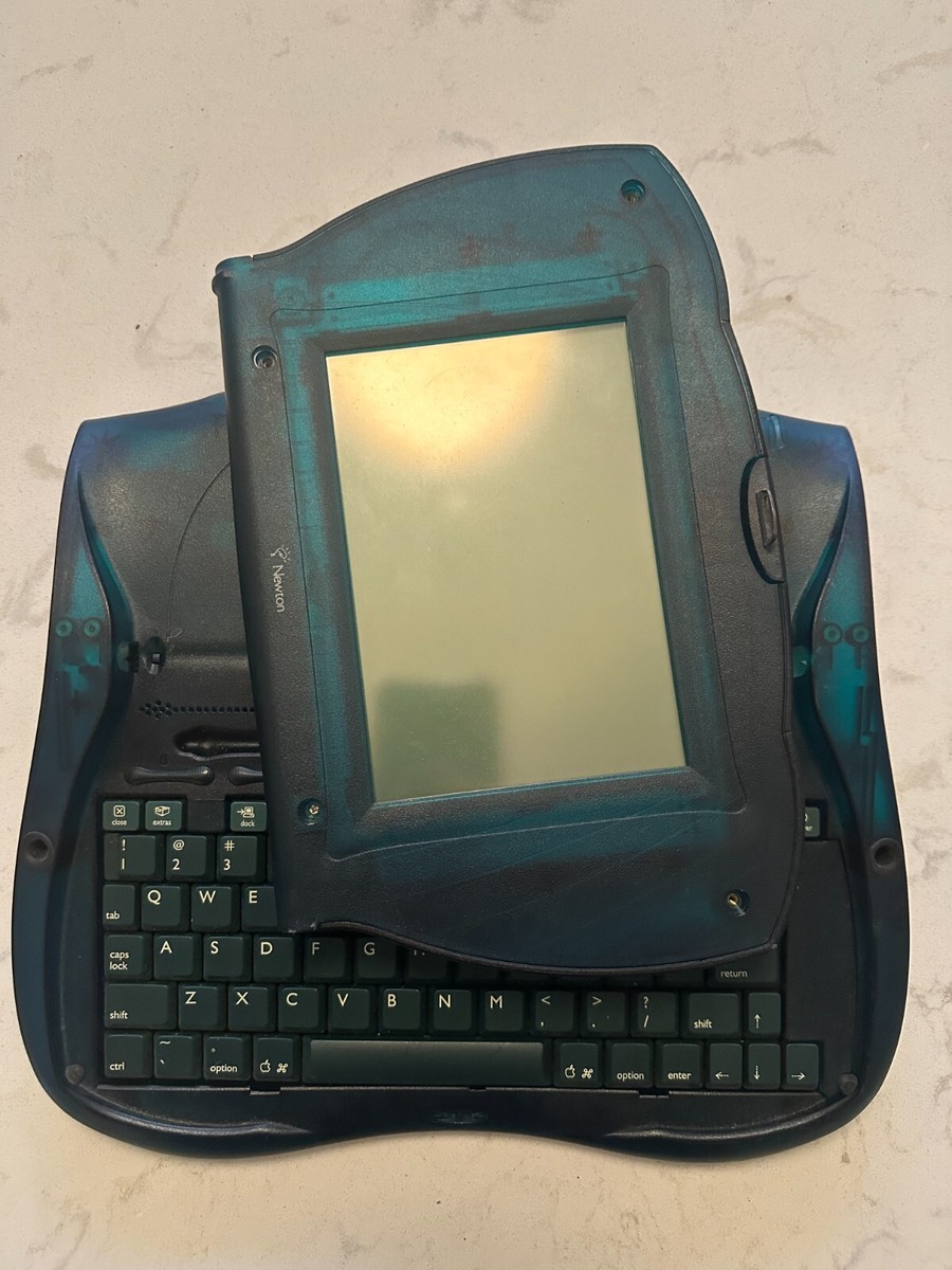 Apple Newton eMate 300 For Parts Detached Screen Incomplete