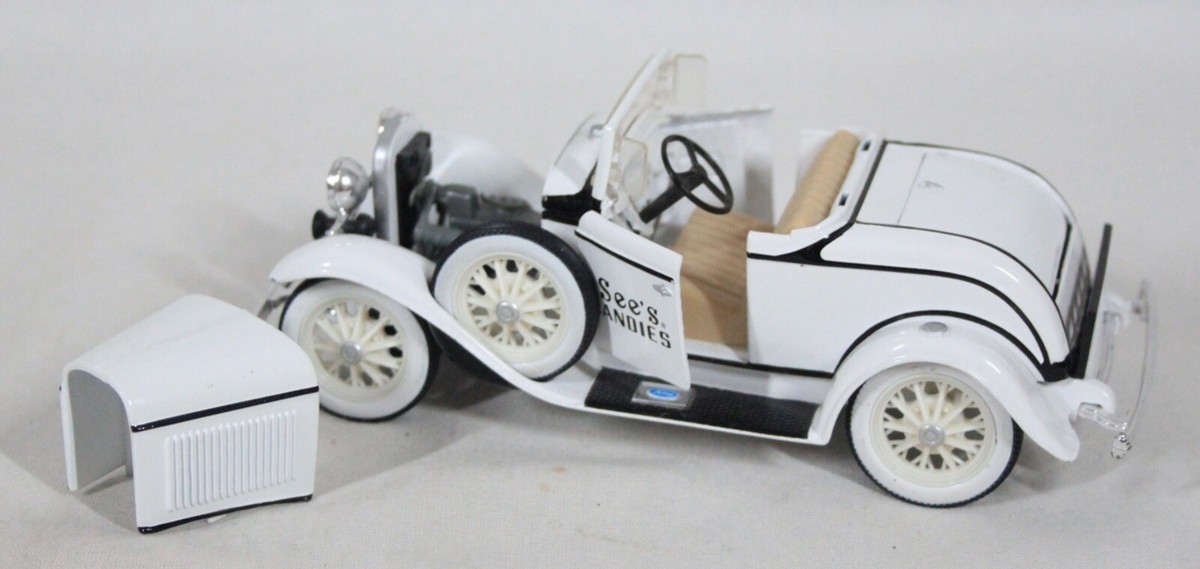 ERTL VINTAGE 1930 SEE'S CANDIES BLACK & WHITE FORD MODEL A