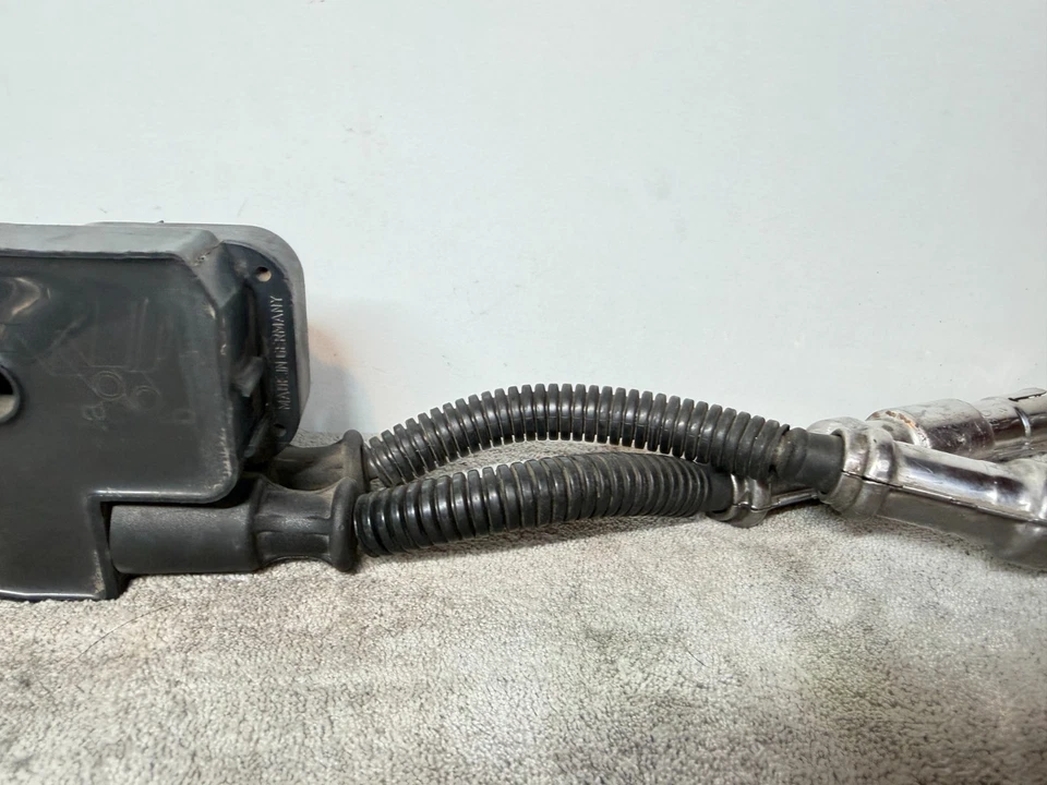 Bobina de encendido Bosch Mercedes Benz años 2000 OEM A0001587803 Foto 3 de 4