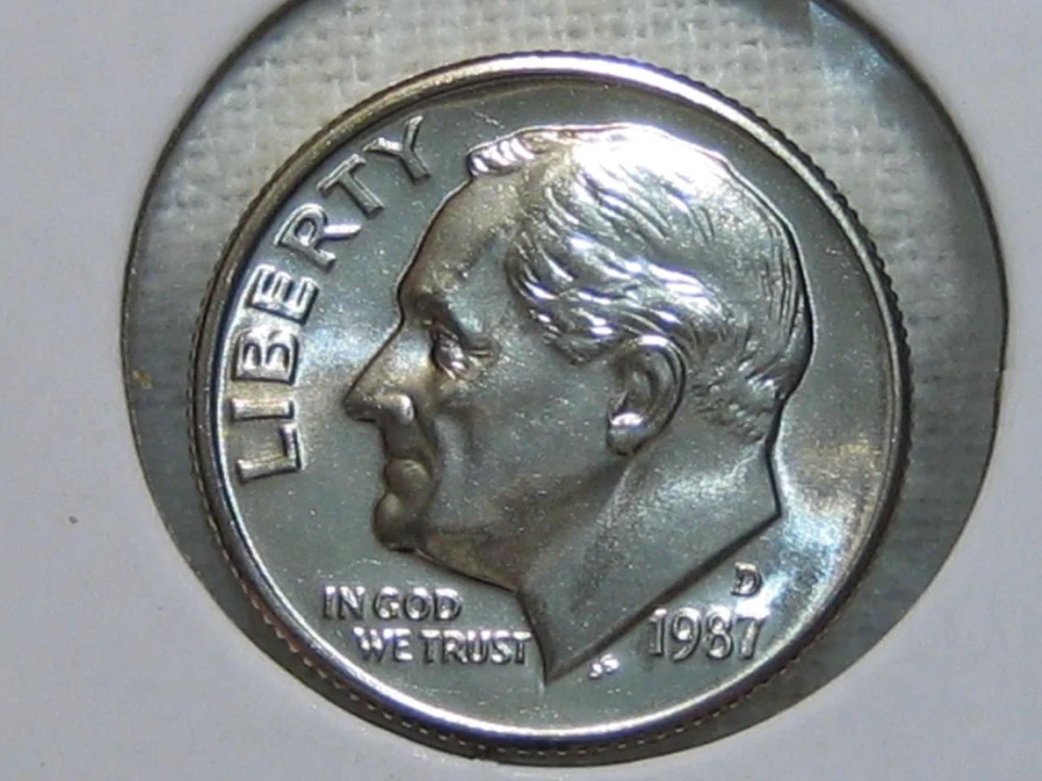 1987-D "FB/FT" BANDA COMPLETA/ANTORCHA BU GEMA ROOSEVELT MONEDA DE DIEZ CENTAVOS DEBE VERSE HERMOSA MONEDA DE DIEZ CENTAVOS Foto 4 de 4