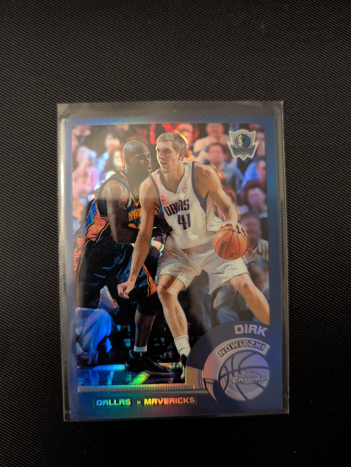 2002-03 Topps Chrome - Dirk Nowitzki #29 Refractor - Near Mint