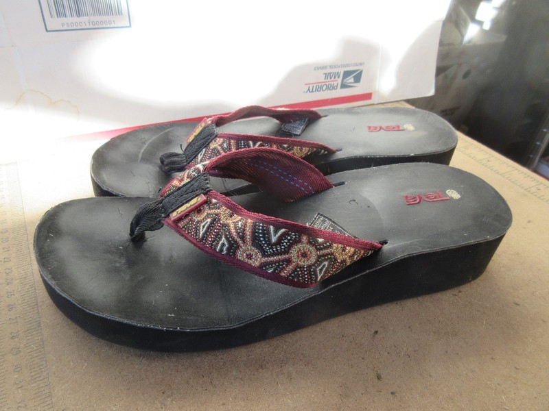 Women's TEVA Mandalyn flip flop thong wedge sandals,  W 11, EU 42   (O 979)