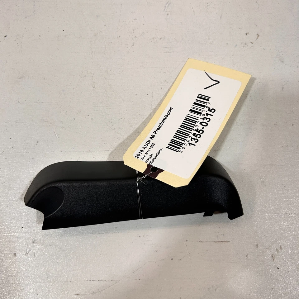 AUDI A6 Quattro 2016-2018 trasero lado del conductor interior luz trasera lámpara embellecedor cubierta OEM Foto 2 de 4