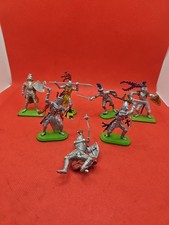 Britains: The Middle Ages: Beautiful Set of Knights in Combat 1971 Vintage Retro