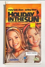 Holiday in the Sun ( VHS Clamshell 2001 ) Mary-Kate Olsen - Ashley Olsen