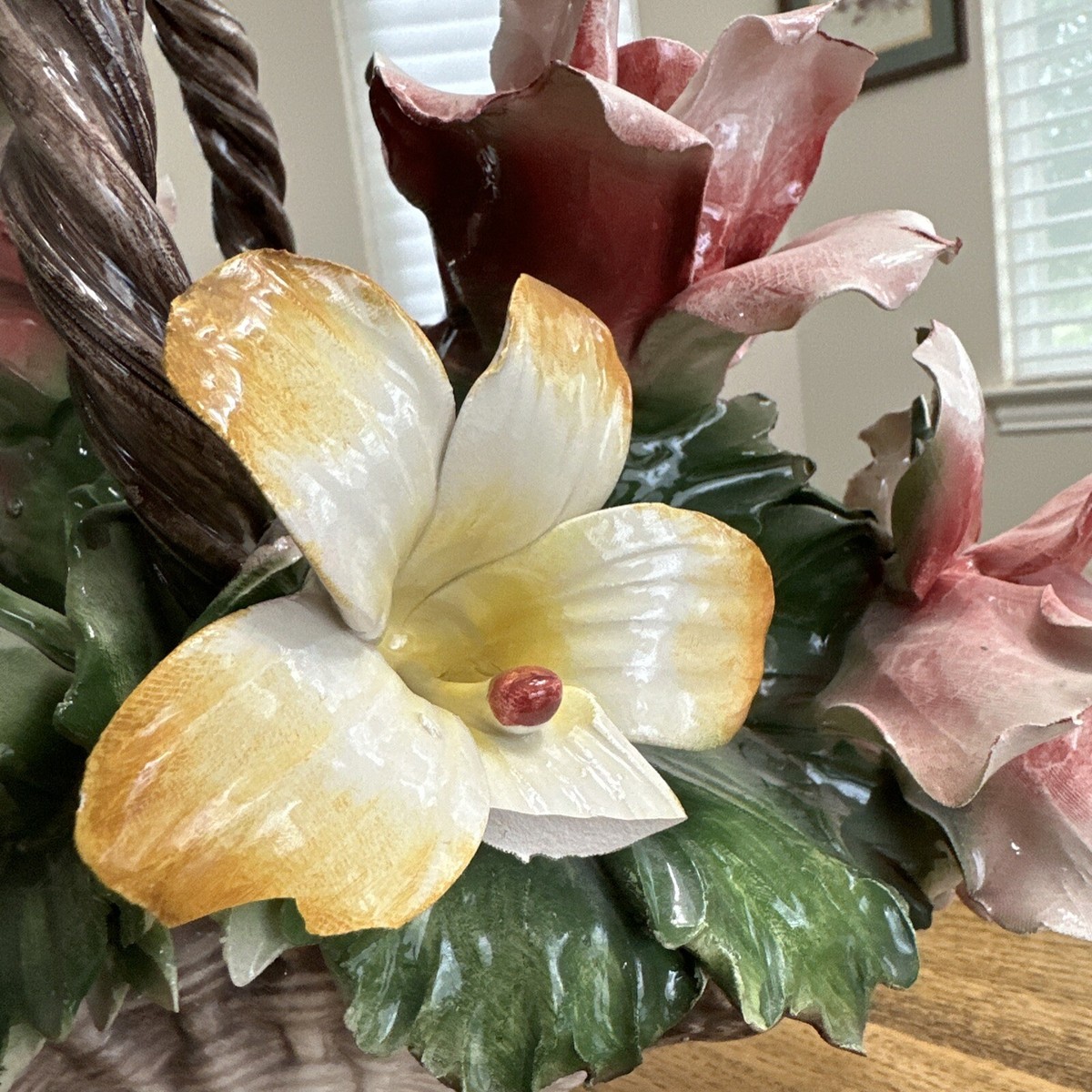 Rare Vintage Exquisite Italian CAPODIMONTE Large Porcelain Flower