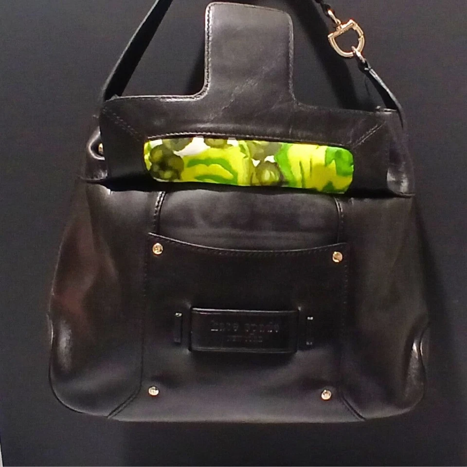 Женская кожаная наплечная сумка Kate Spade модель Hobo Savona Paige с зеленой цветочной подкладкой - Изображение 3 из 4