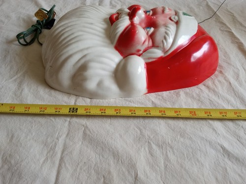 Vintage 50s Lighted Santa Face Vinylite Plastic Plaque Christmas. LIGHTS UP. - Picture 9 of 11