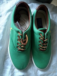 green shoes size 7