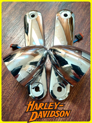 Harley Davidson Front Turn Signals Marker Lights Set Pair HD