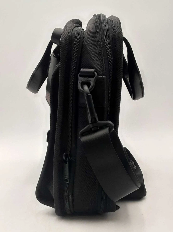 Tumi Slim Deluxe Portfolio Black Laptop Bag Sd0225lzxsa - Image 4 of 4