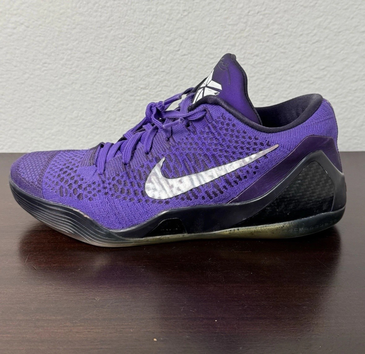 Nike Kobe 9 Elite Low Mens Size 10 Moonwalkers Purple Basketball
