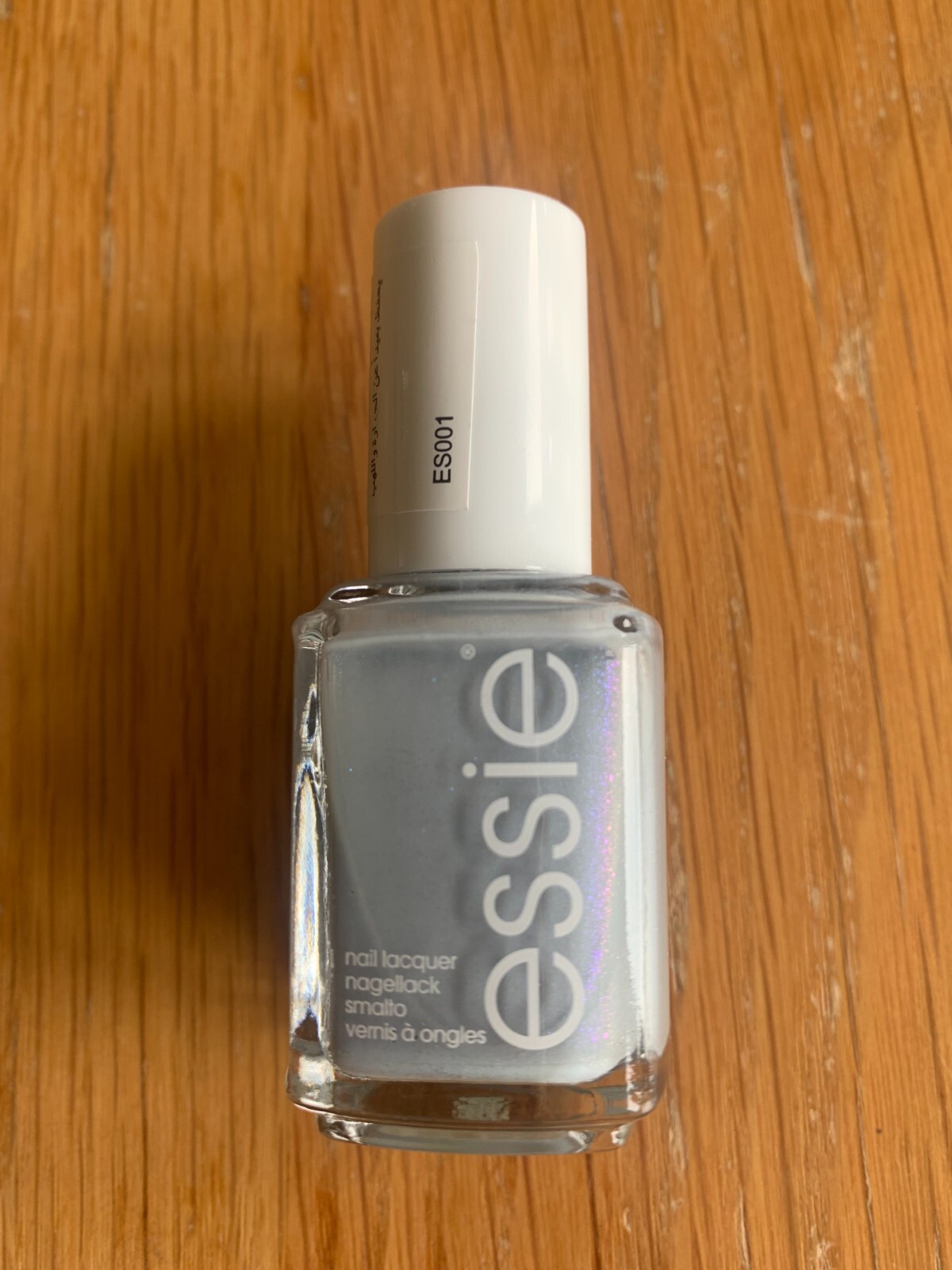 Brand New & Genuine Essie Nail Polish - Shade Make A Splash (688)
