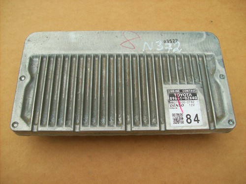 Centralina motore Toyota Auris 1.6 Toyota 89661-0Z840 MB275500-2742 - Foto 1 di 2